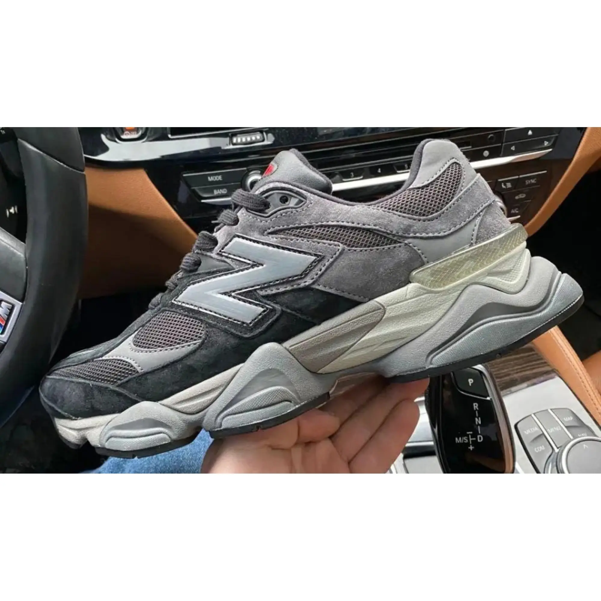 New Balance 9060 Black Grey