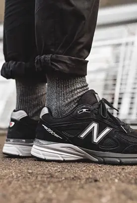 990v4 new balance black sales