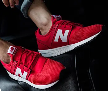 New balance 927 classic red store